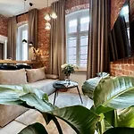 Wolnosci9 Stylowy W Centrum Wroclawia Tuz Przy Nfm Апартаменты *